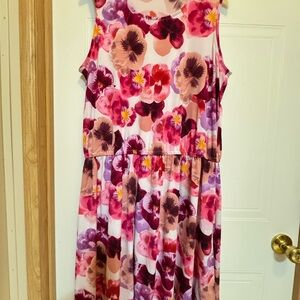 Kelly by Clinton Sz L  Pink and Purple Floral Dress VGUC 😊😊